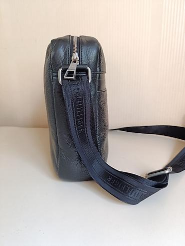 Çantalar: Çiyin çantası, Tommy Hilfiger, İşlənmiş — 2