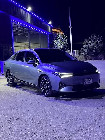 BYD: BYD : 2024 г., Электромобиль, Лифтбек — 1