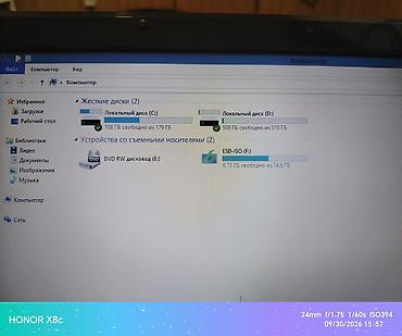 nvidia: Fujitsu noutbuku Tam işlək vəziyyətdə Prosessor: İ5 Ram: 8 GB HDD — 2
