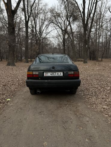 Volkswagen: Volkswagen Passat: 1992 г., 1.8 л, Механика, Бензин — 7