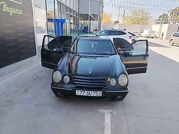 Mercedes-Benz: Mercedes-Benz E-Class: 3.2 l | 2002 il Sedan — 13