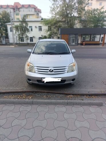 тацота ист: Toyota ist: 2003 г., 1.3 л, Автомат, Бензин, Хэтчбэк