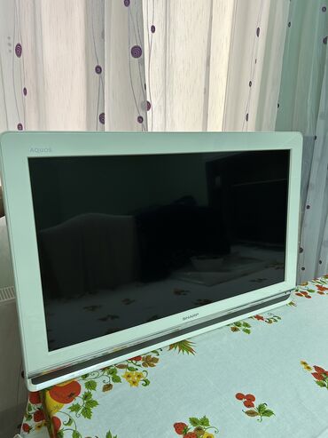 купить бу телевизор 32 дюйма: Б/у Телевизор Sharp LCD 32" HD (1366x768), Самовывоз