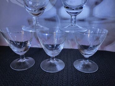 Čaše: Casice kristal,gravura za zestoko pice 1960g.+. Casice su — 5