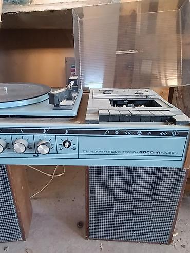 sur mikrofon: Sovet istehsalı “Россия” markalı stereo musiqi kombaynı: qrammofon + — 6