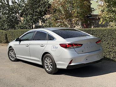 Продажа авто: Hyundai Sonata: 2019 г., Автомат, Газ, Седан — 3