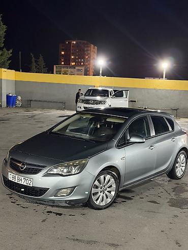 Opel: Opel Astra: 1.6 l | 2011 il 370000 km Sedan — 2