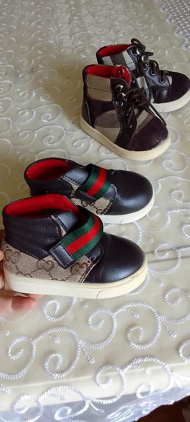 gucci flora: 2cut bot. her biri 35manat. Gucci ve Burberry. 20 ve 21 razmer — 2