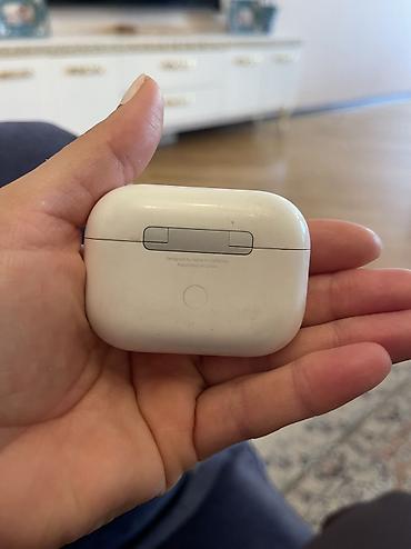 telfon qablari: Airpods pro qabı 2021 də alınıb özü isə 1 il bundan qabaq Almaniyada — 5