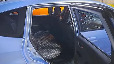 Honda: Honda Jazz: 2009 г., 1.3 л, Вариатор, Бензин, Хэтчбэк — 15