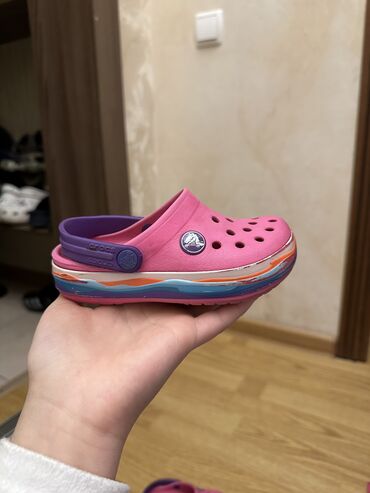 обувь оригинал: Продаю оригинал Crocs в отличном состоянии. Размер С 8. Лимитированная