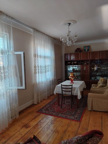 Həyət evləri və villaların satışı: 4 otaqlı, 111 kv. m, Kredit yoxdur, Orta təmir — 9
