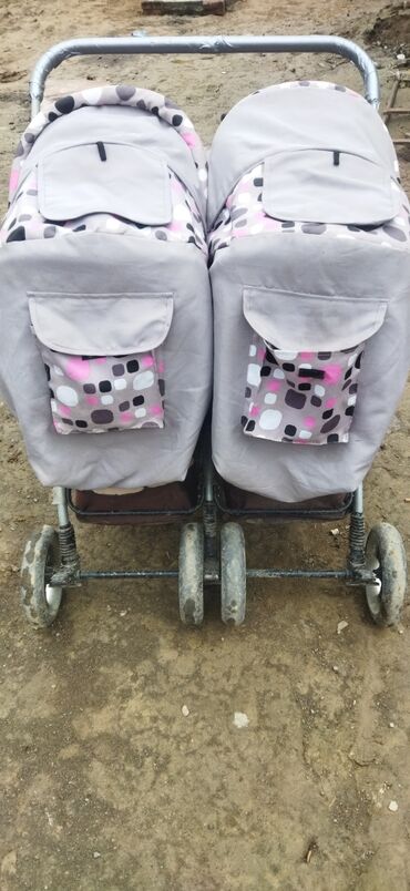 детская коляска для двойни: Коляска, цвет - Коричневый, Б/у