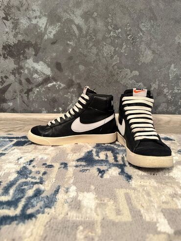 nike blazer: Кроссовки, 36, Nike, Б/у, цвет - Черный, Самовывоз, Платная доставка