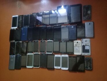 сотовый телефон fly ts112: Ehtiyat hissələri hərənin bir dərdi var cəm şəklində satılır 50 ədəd