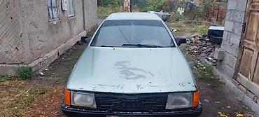 Audi 100: 1986 г., 2 л, Механика, Бензин