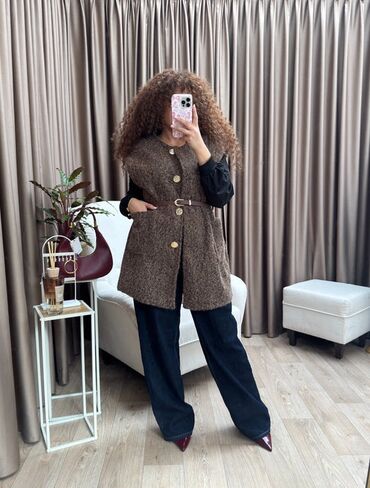 Prsluci: 🔥Ženska bezrukavna prsluk-tunika sa krupnim dugmadima
✅Cena 2300 din — 7