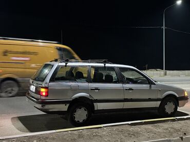 Volkswagen: Volkswagen Passat Variant: 1988 г., 1.8 л, Механика, Бензин, Универсал — 2