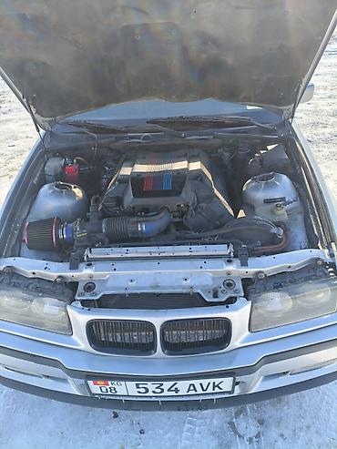 BMW: BMW 3 series: 1991 г., 4.4 л, Механика, Бензин, Седан — 6