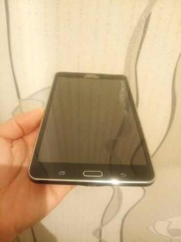 Tavalar: Samsung Galaxy Tab 4 planşet satılır. İdeal vəziyyətdədir.karobkasi