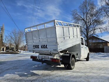 услуги по перевозке грузов: Вывоз бытового мусора, По городу, с грузчиком