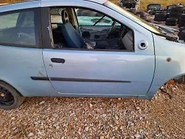 kompresor klime: FIAT PUNTO VRATA PLAVA BOJA | Punto 3v vrata u plavoj boji. Cena se — 2