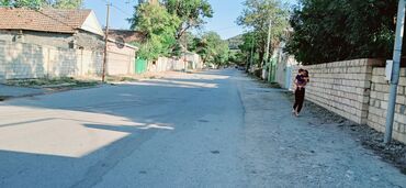 Uzunmüddətli kirayə mənzillər: Kirayə verilir: 1 otaqlı evi işdiyən yada tələbə Oğlanlara verilir üç — 9