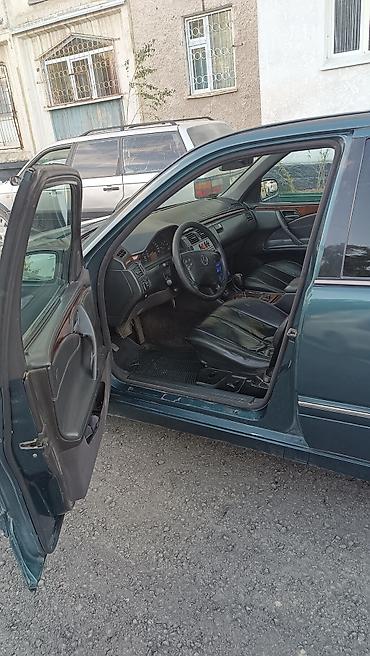 lexus 570 2013: Mercedes-Benz E-Class: 2001 г., 2.2 л, Автомат, Дизель, Седан — 6