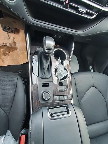 Toyota: Toyota Highlander: 2025 г., 2 л, Автомат, Бензин, Кроссовер — 10