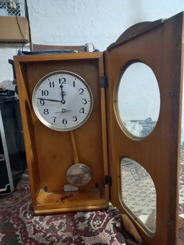 Часы для дома: Эң сонун абалдагы өзгөчө механикалык СССР сааты келишим менен сатылат