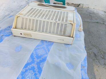 Mikrodalğalı sobalar: Aspirator rəng - Ağ