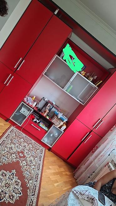 perla tv stend: Qırmızı rəngdə çoxfunksiyalı qonaq otağı divar dəsti - Material — 1
