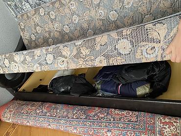 cay evi arenda: Divan satılır. Güllü naxışlı parça üzlükə malikdir, kənar hissələri — 3