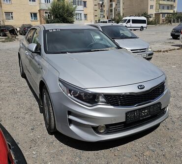 аварийная продаю: Kia K5: 2018 г., 2 л, Автомат, Газ, Седан