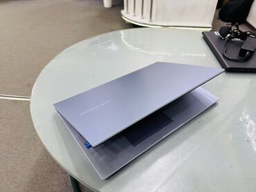 Ноутбуки: Ноутбук, Asus, 8 ГБ ОЗУ, Intel Core i3, 17.3 ", Б/у, Для несложных задач, память SSD
