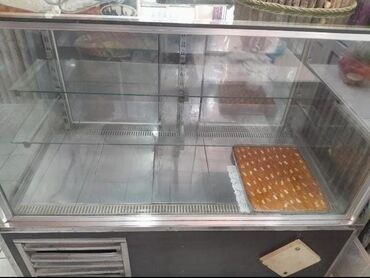 Professional sobalar: Tort vitrini 650 man son qiymetle Sumqayıtda satılır. Uz-1,50 sm
