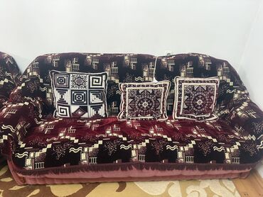 колыбель для новорожденных: Бүктөмө диван, Колдонулган, Үчтүк