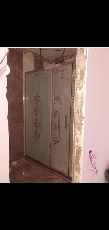 Duş kabinaları, arakəsmələr: Yeni Arakəsmə, Pulsuz çatdırılma — 5