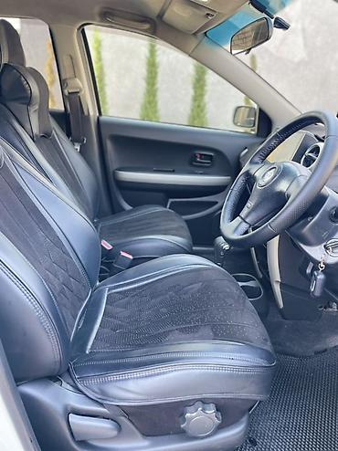 чехлы накидки: Toyota Ist: 2002 г., 1.5 л, Автомат, Бензин, Хэтчбэк — 5