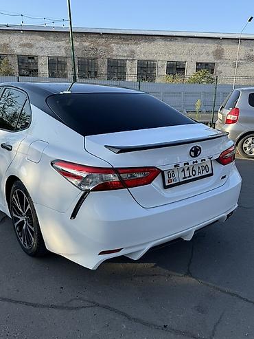 накладка на камри: Toyota Camry: 2018 г., 2.5 л, Автомат, Бензин, Седан — 6