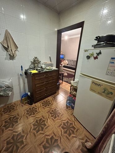 Köhnə tikili: Bakı, 1-ci mikrorayon, 2 otaqlı, Köhnə tikili, m. 20 Yanvar, 37 kv. m — 8