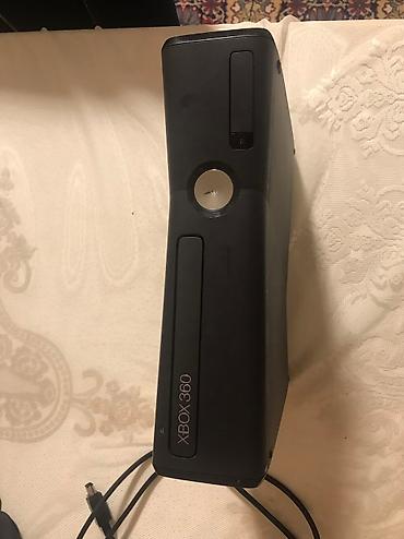 xbox one fat: Qeyd-Pult yoxdur Heç bir problemi yoxdur,yaddaşı 256 gb,içində 120 — 2