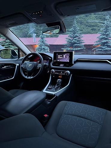 Toyota: Toyota RAV4: 2023 г., 2.5 л, Автомат, Гибрид, Кроссовер — 11