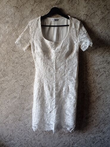 белый платья: Повседневное платье, Средняя модель, XL (EU 42)