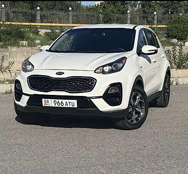 Kia Sportage: 2021 г., Бензин