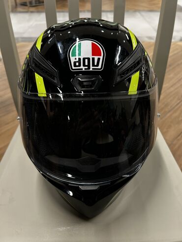 Moto dəbilqələr: Salam orjinal AGV kaska satilir . Italyadan gelib tecili