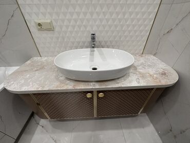 мебел на рассрочку: Столешница с кварца и акрилового камня в ванную с раковиной !