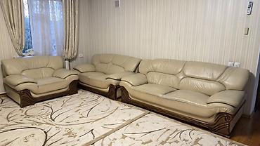 office table: Кожаный диван 3 шт. в комплекте Особенности: - Обивка: светлая — 3
