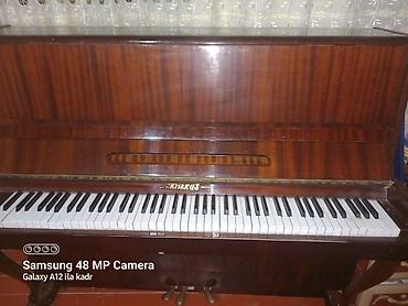 korq pa 80: Upright piano – “Kirka”. - Korpus: tünd qəhvəyi, parlaq laklı taxta — 3