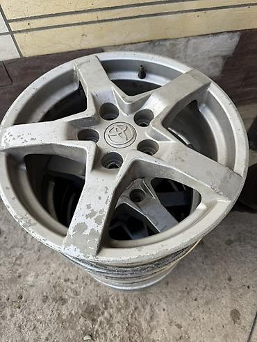 Литые Диски R 16 Toyota, Комплект, отверстий - 5, Б/у at lalafo.kg Литые Диски R 16 Toyota, Комплект, отверстий - 5, Б/у